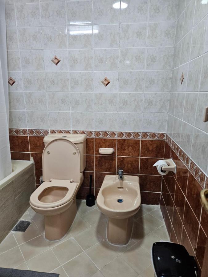 Oasis Hostel Abu Dhabi Luaran gambar