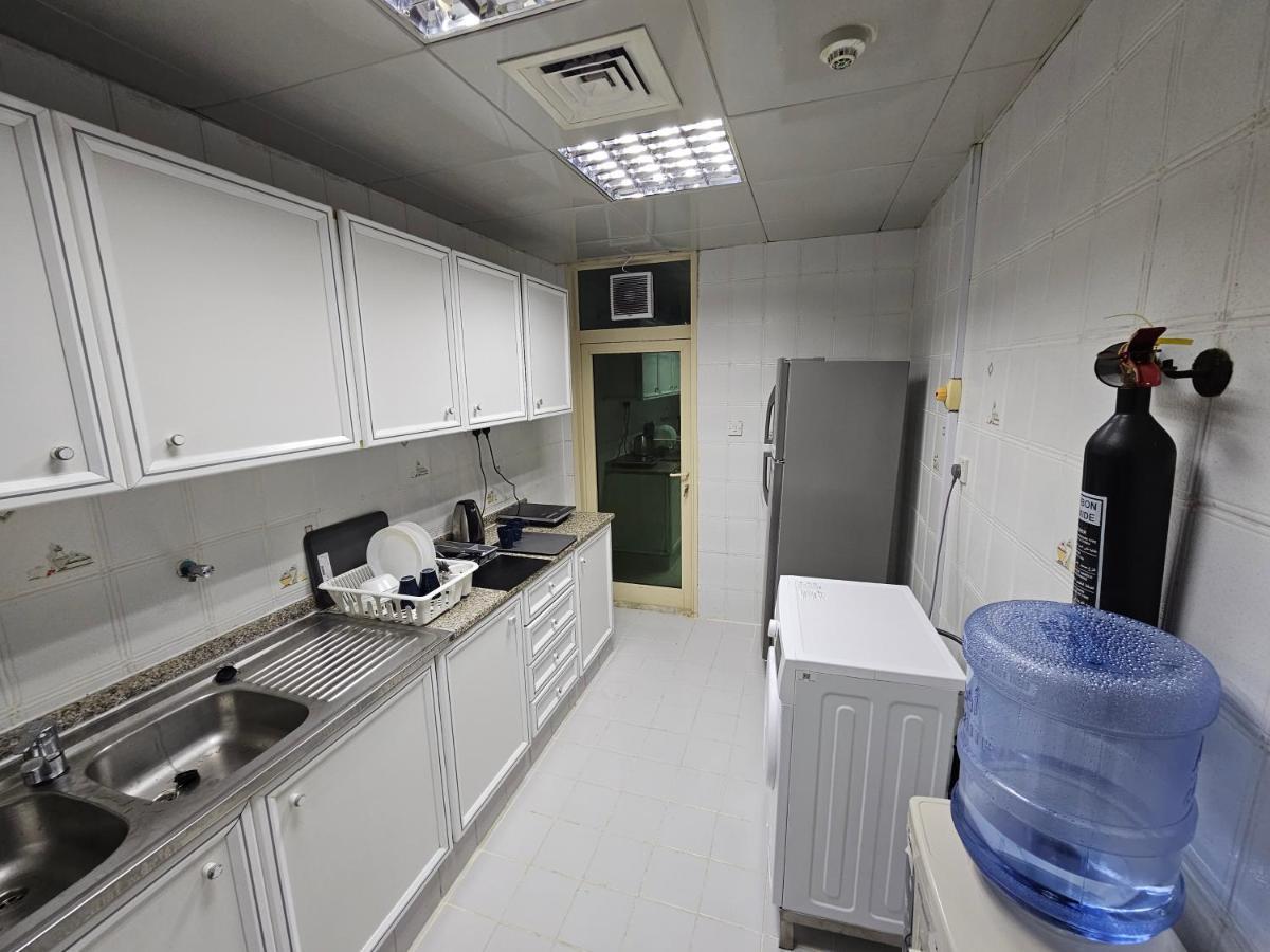 Oasis Hostel Abu Dhabi Luaran gambar